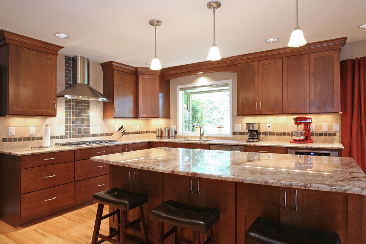 Traditional Kitchen Remodel by Dallas Finest Construction LLC — Project 1 project photo